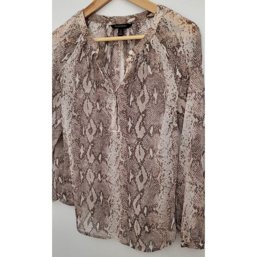 Banana republic blouse